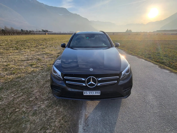 Mercedes-Benz GLC 250 AMG Line - Top gepflegt Mercedes-Benz Mercedes-Benz GLC-Klasse X253 GLC 250 AMG Line 4m