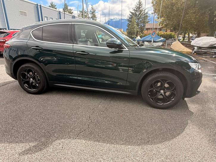Alfa Romeo Stelvio 2.0 Q4 280 Ti â Luxuriös und Sportlich Alfa Romeo Alfa Romeo Stelvio 2.0 Q4 280 Ti