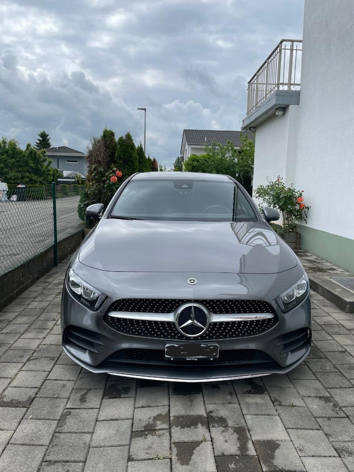 Mercedes-Benz A 180 AMG Line - Stilvolles Fahrerlebnis Mercedes-Benz Mercedes-Benz A-Klasse W177 A 180 AMG Line