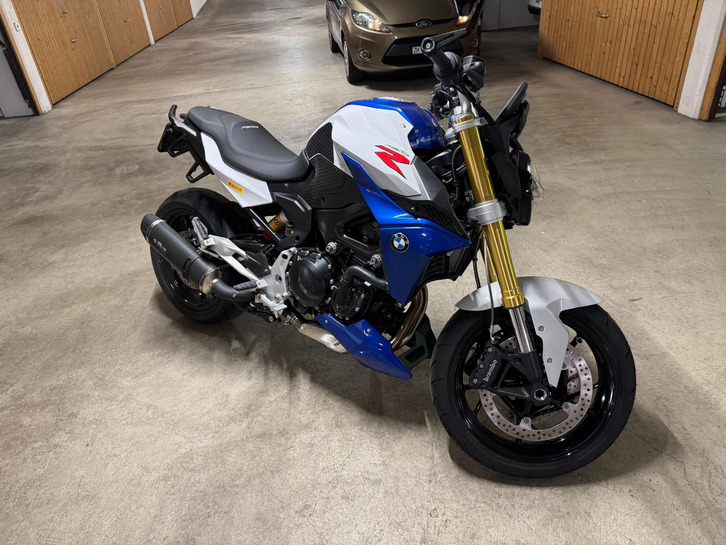 Sportlicher BMW F 900 R ABS, neuwertig BMW BMW F 900 R ABS