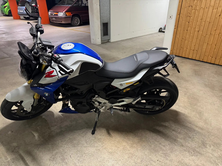 Sportlicher BMW F 900 R ABS, neuwertig BMW BMW F 900 R ABS
