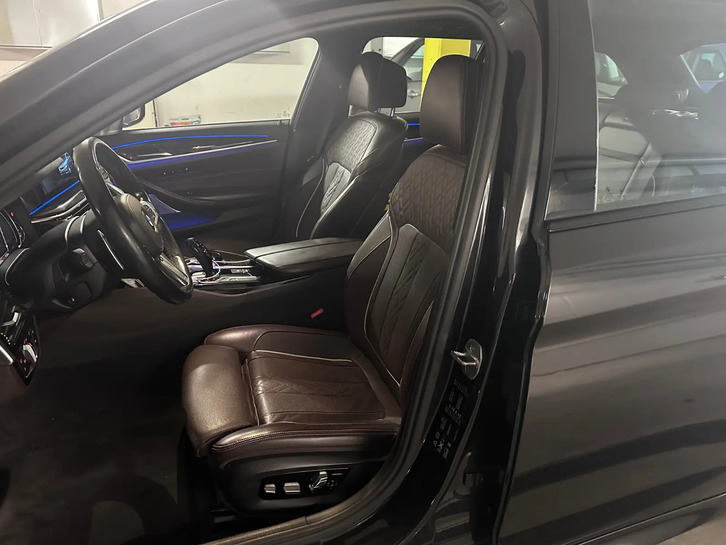 Luxuriöser BMW 530d xDrive Touring - Perfekte Ausstattung BMW BMW 5er Reihe G31 Touring 530d xDrive SAG
