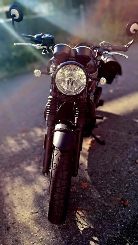 Triumph Bonneville T120 Black in Top Zustand TRIUMPH TRIUMPH Bonneville T120 Black