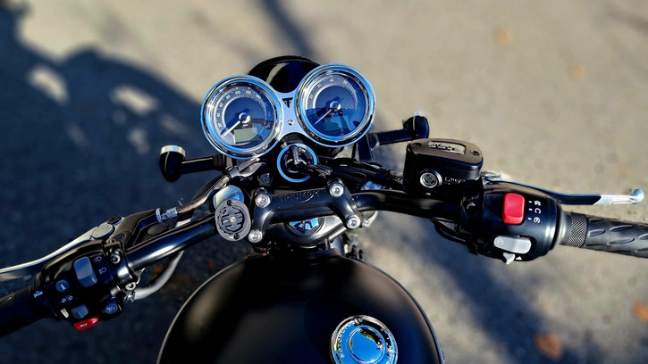 Triumph Bonneville T120 Black in Top Zustand TRIUMPH TRIUMPH Bonneville T120 Black