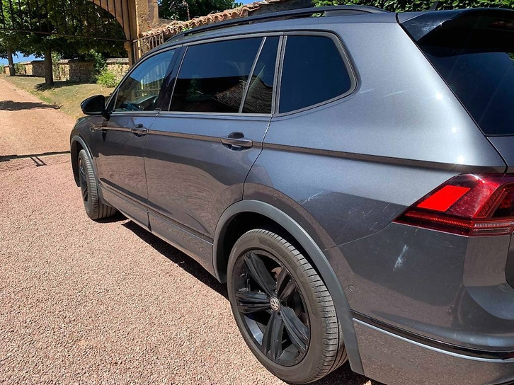 VW Tiguan Allspace 2.0 TDI R-Line Top-Ausstattung VW VW Tiguan Allspace 2.0 TDI SCR R-Line DSG