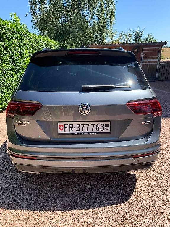 VW Tiguan Allspace 2.0 TDI R-Line Top-Ausstattung VW VW Tiguan Allspace 2.0 TDI SCR R-Line DSG
