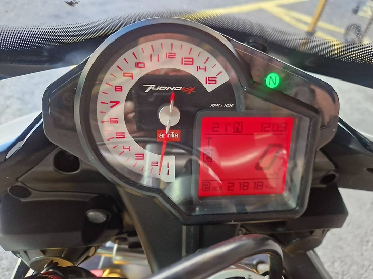 APRILIA Tuono 1000 V4 R APRC ABS