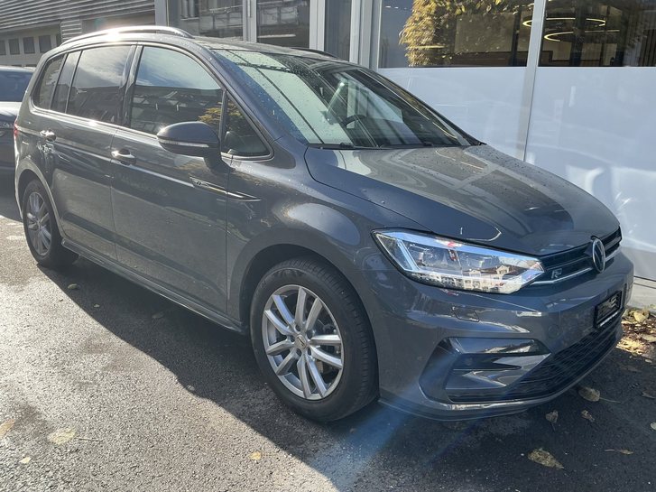 VW Touran 1.5 TSI Highline DSG â Familienfreundlich VW VW Touran 1.5 TSI Highline DSG