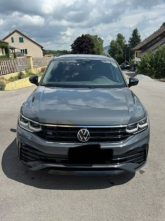 VW Tiguan 2.0 TSI R-Line DSG in Top-Zustand VW VW Tiguan 2.0 TSI R-Line DSG