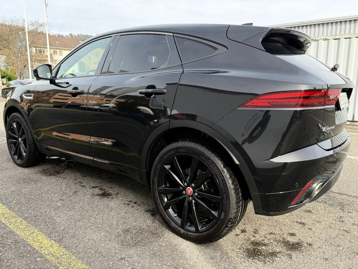 Jaguar E-Pace 2.0 D 150 R-Dynamic AWD