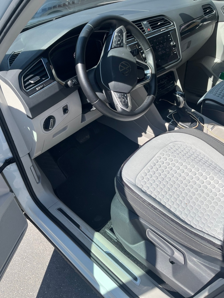 VW Tiguan 1.4 TSI PHEV Elegance â Topausstattung & Komfort VW VW Tiguan 1.4 TSI PHEV Elegance DSG 2WD