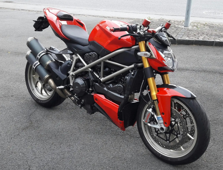 DUCATI Streetfighter 1099 S kaufen in der Schweiz DUCATI DUCATI Streetfighter 1099 S