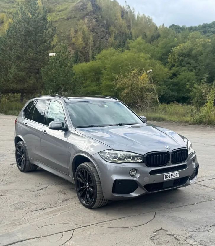 Luxuriöser BMW X5 F15 40d xDrive ab CHF BMW BMW X5 F15 40d xDrive SAG