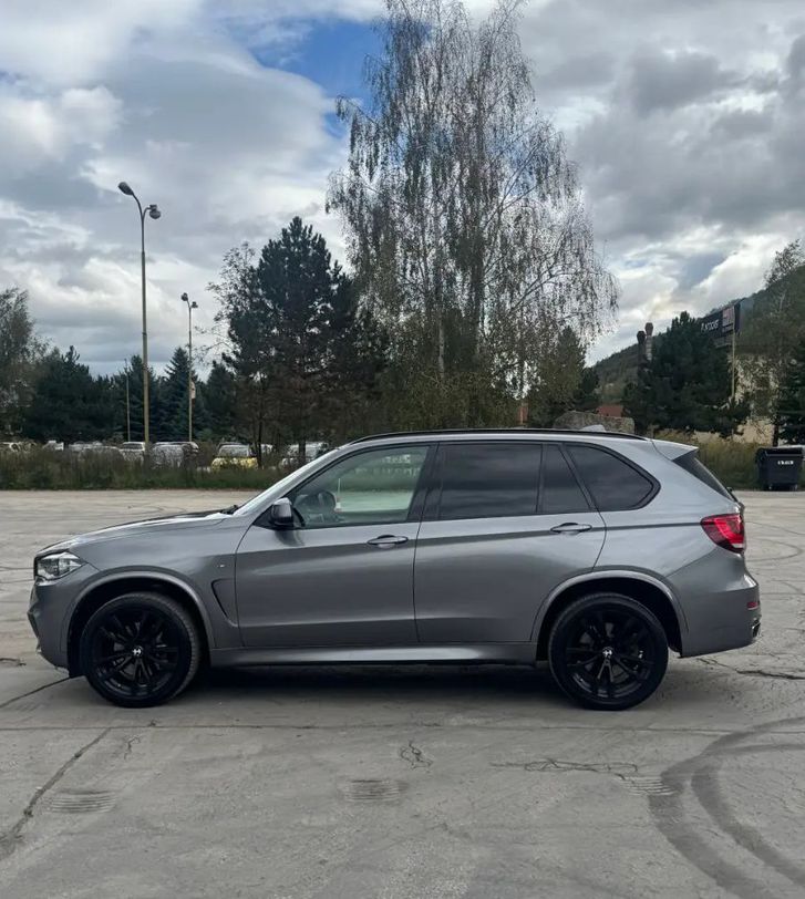 Luxuriöser BMW X5 F15 40d xDrive ab CHF BMW BMW X5 F15 40d xDrive SAG