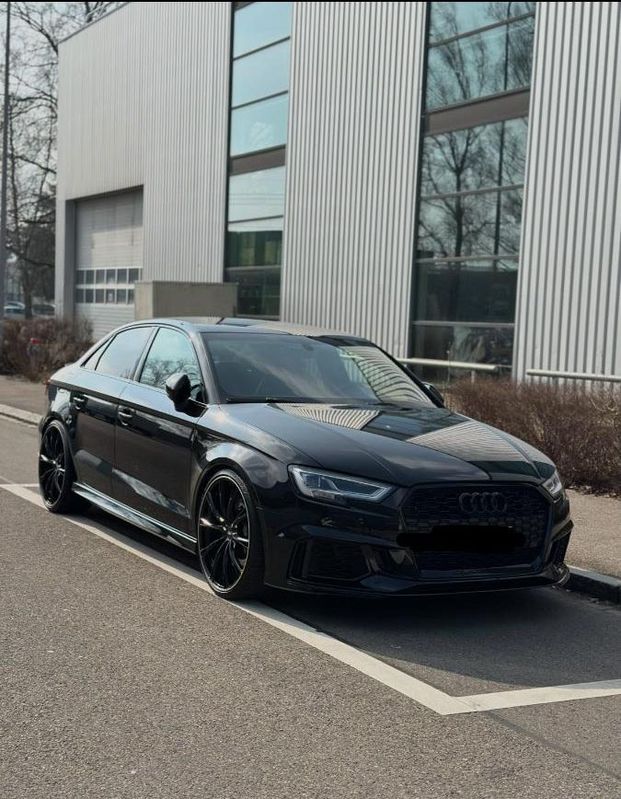 Audi RS3 Limousine 2.5 T FSI quattro S-Tronic
