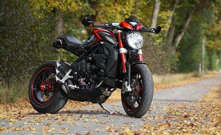 MV Agusta Dragster 800 RR - Sportliche Power & Optik MV AGUSTA MV AGUSTA Brutale Dragster 800 RR