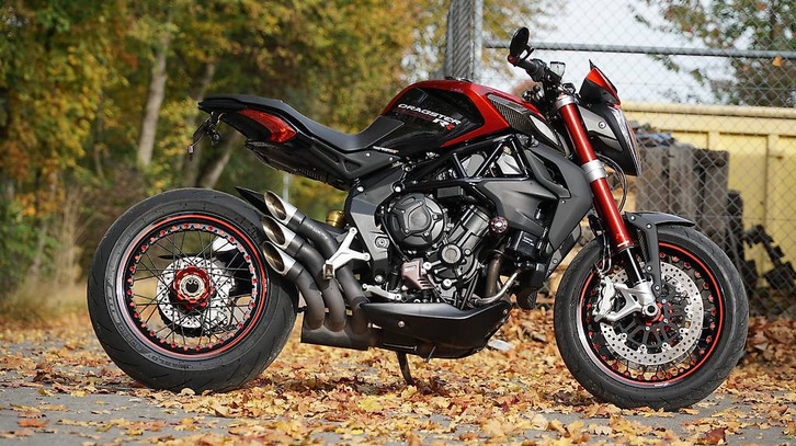 MV Agusta Dragster 800 RR - Sportliche Power & Optik MV AGUSTA MV AGUSTA Brutale Dragster 800 RR