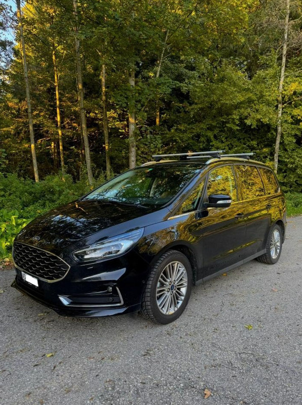 Ford Galaxy 2.5 Hybrid Titanium 7P - Perfekt für Familien Ford Ford Galaxy 2.5 Hybrid Titanium 7P