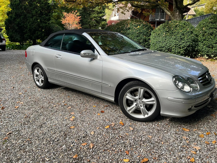 Mercedes-Benz CLK-Klasse A209 Cabriolet CLK 320 V6