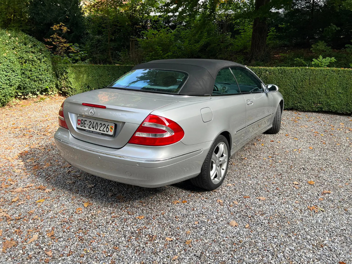 Mercedes-Benz CLK-Klasse A209 Cabriolet CLK 320 V6