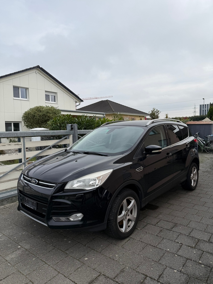 Ford Kuga Titanium S 2.0 TDCi, Top Ausstattung, CH Ford Ford Kuga 2.0 TDCi 140 Titanium S FPS