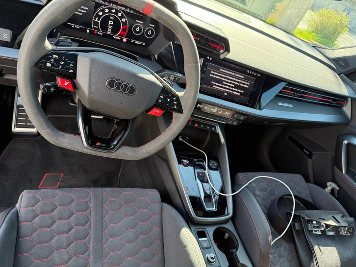 Audi RS3 Limousine 2.5 TFSI quattro S-Tronic