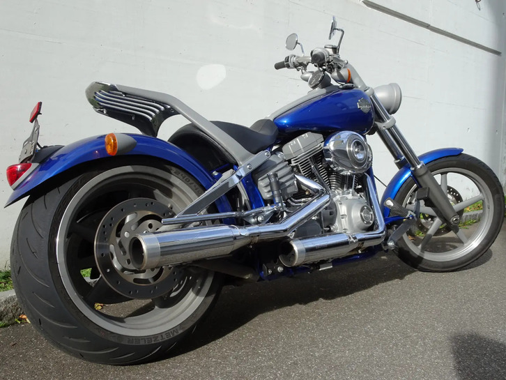 HARLEY-DAVIDSON FXCW Rocker