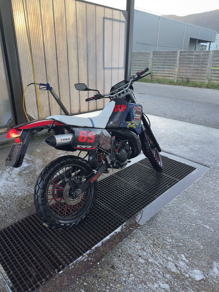 YAMAHA DT 125