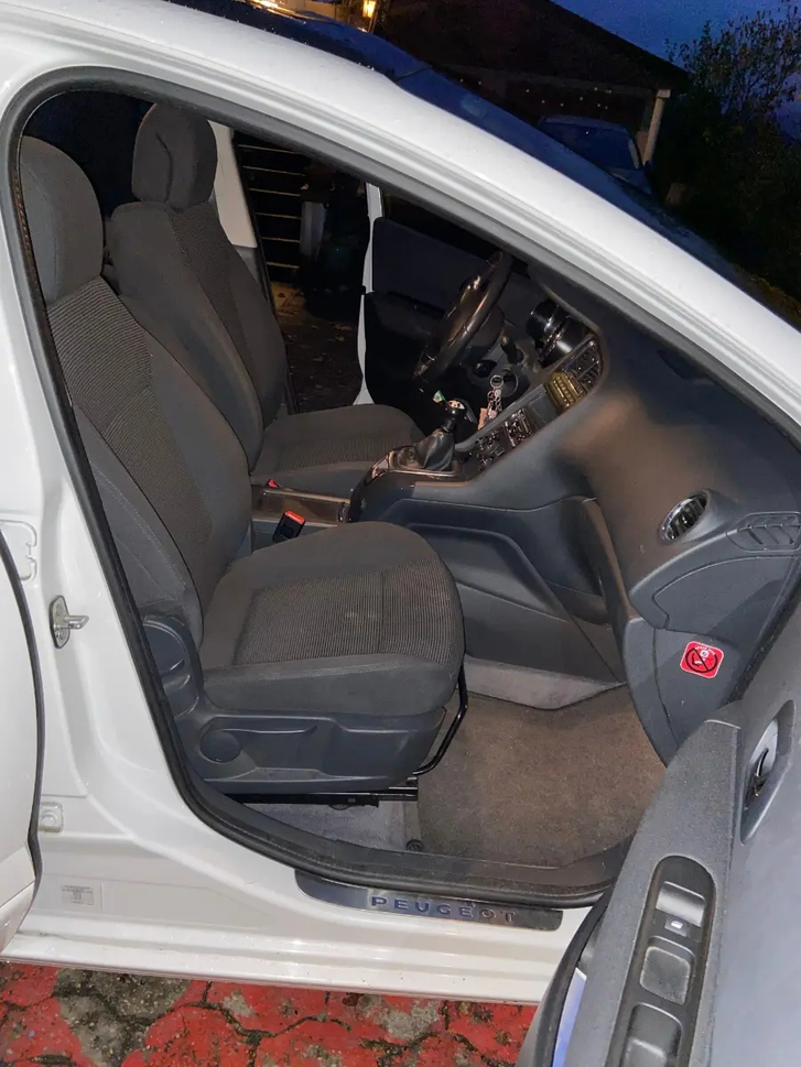 Peugeot 5008 1.2 PureTech Allure