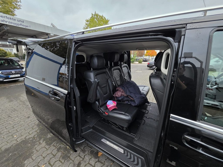 Mercedes-Benz V-Klasse V447 Van V 220 d lang