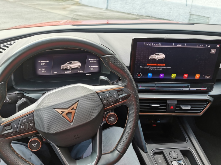 CUPRA Leon ST 2.0 TSI 310 VZ 4Drive DSG