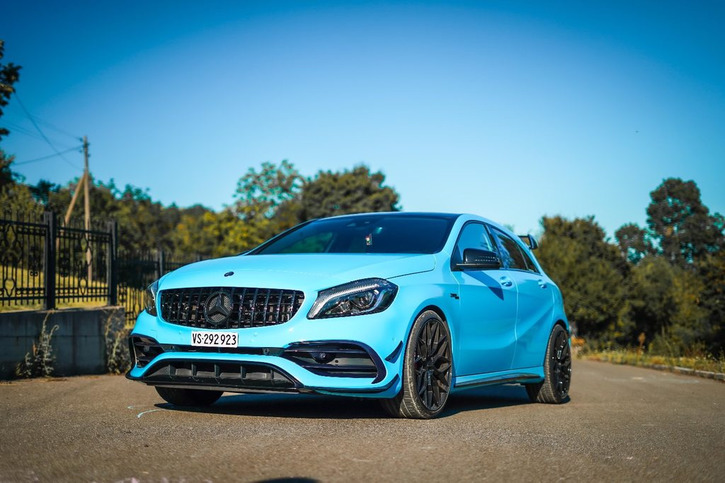 Mercedes-Benz A-Klasse W176 A 45 AMG 4m