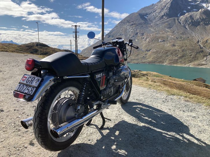MOTO GUZZI 750 S