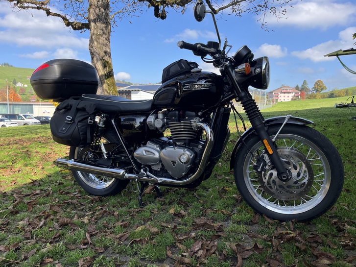 TRIUMPH Bonneville T120