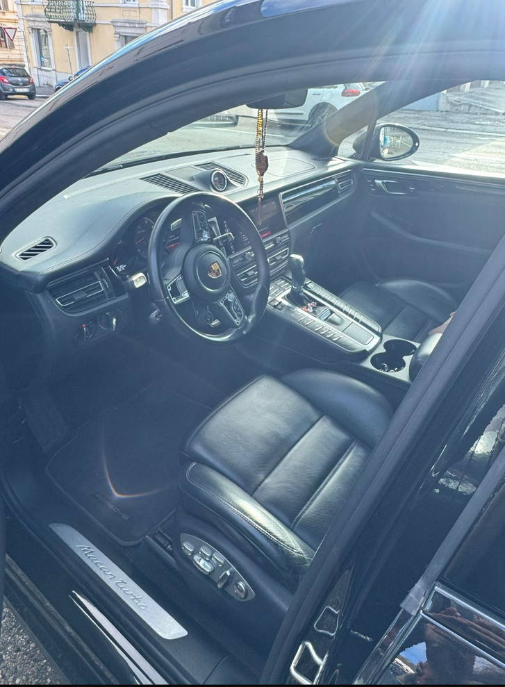 Porsche Macan 2.9 V6 Turbo - Luxus und Leistung Porsche Porsche Macan 2.9 V6 Turbo