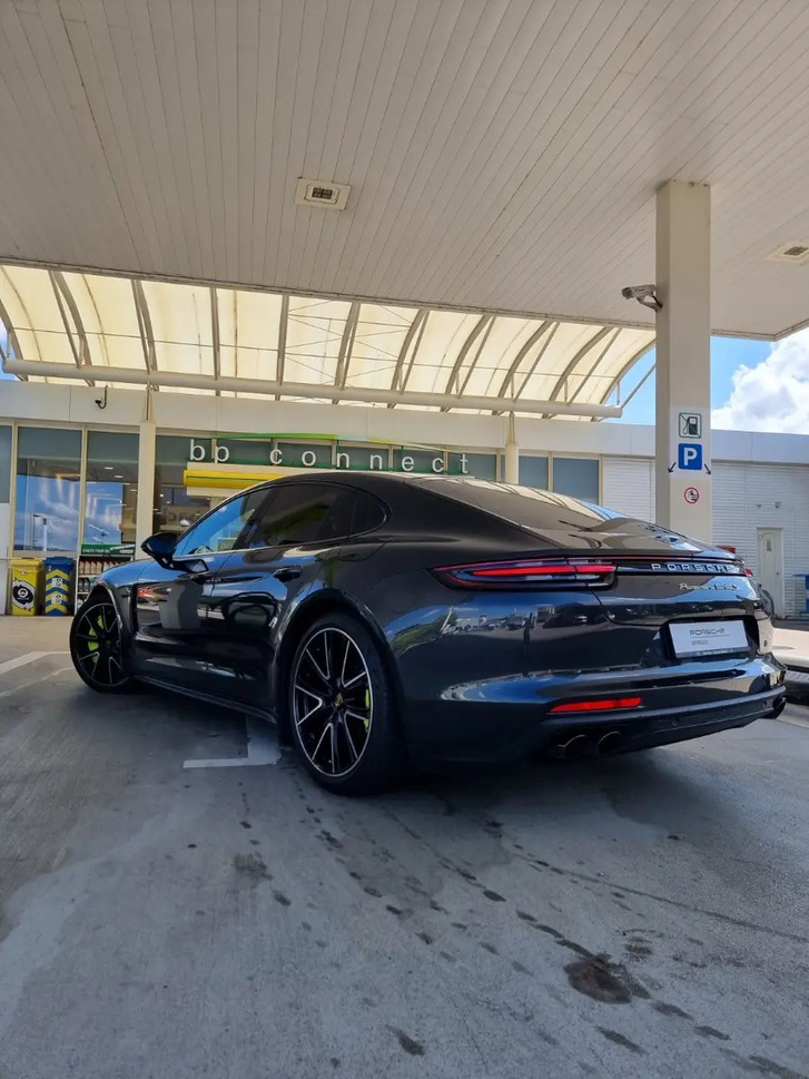 Porsche Panamera 4.0 V8 Turbo S E-Hybrid