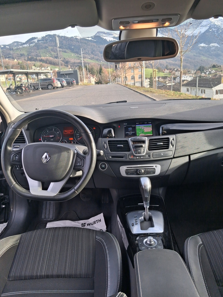 Renault Laguna Grandtour 2.0 dCi 175 Bose