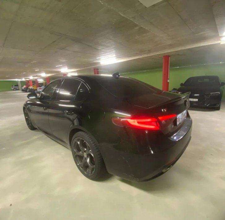 Alfa Romeo Giulia 2.0 Q4 Veloce