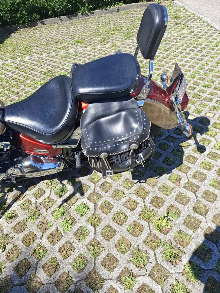 YAMAHA XVS 650 A Drag Star Classic