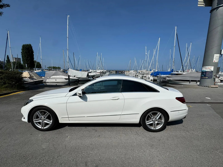 Mercedes-Benz E-Klasse C207 Coupé E 200