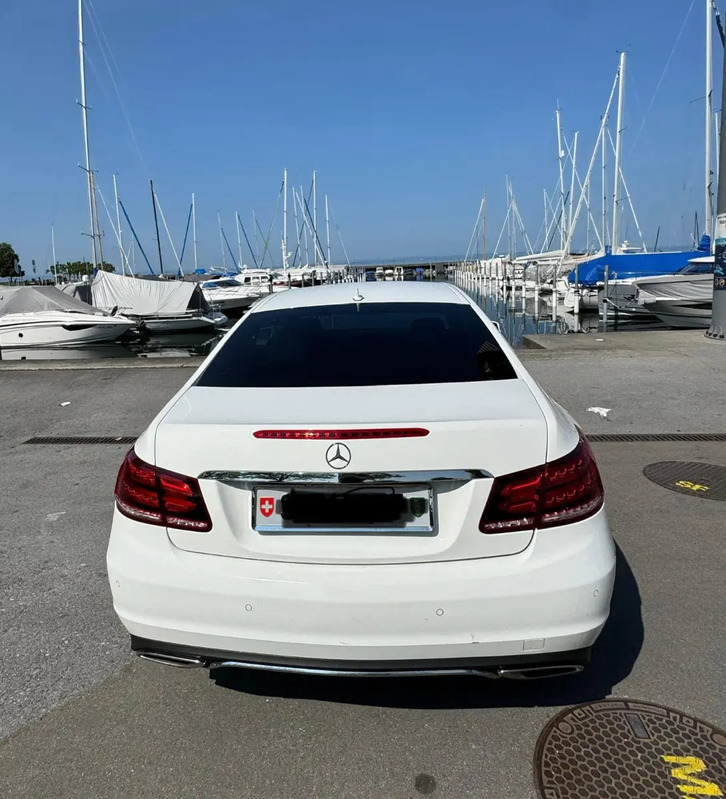 Mercedes-Benz E-Klasse C207 Coupé E 200