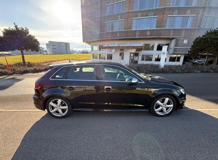 Audi S3 Sportback 2.0 T FSI quattro S-Tronic