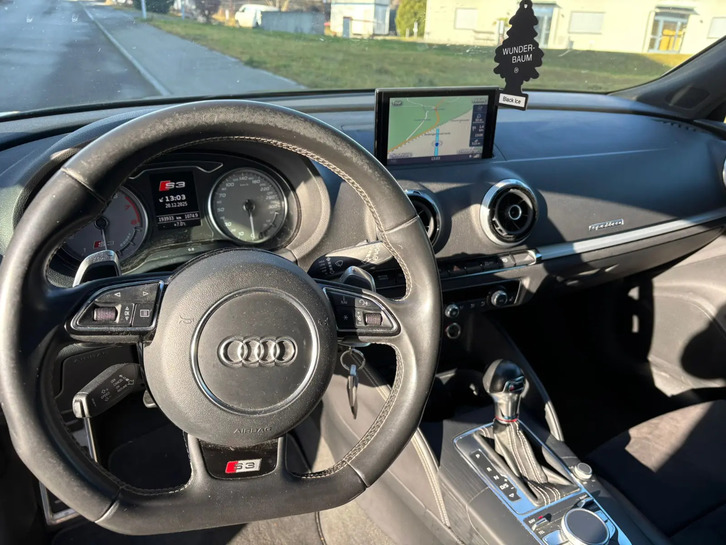 Audi S3 Sportback 2.0 T FSI quattro S-Tronic