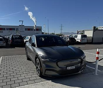 Ford Mustang Mach-E Premium AWD