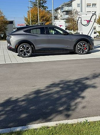 Ford Mustang Mach-E Premium AWD