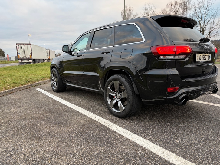 Jeep Grand Cherokee 6.4 V8 HEMI SRT8