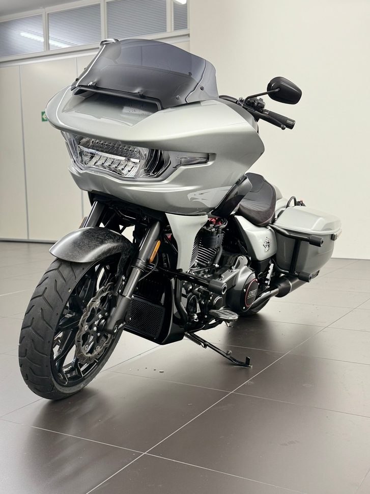 HARLEY-DAVIDSON FLTRXSTSE Road Glide 121 CVO