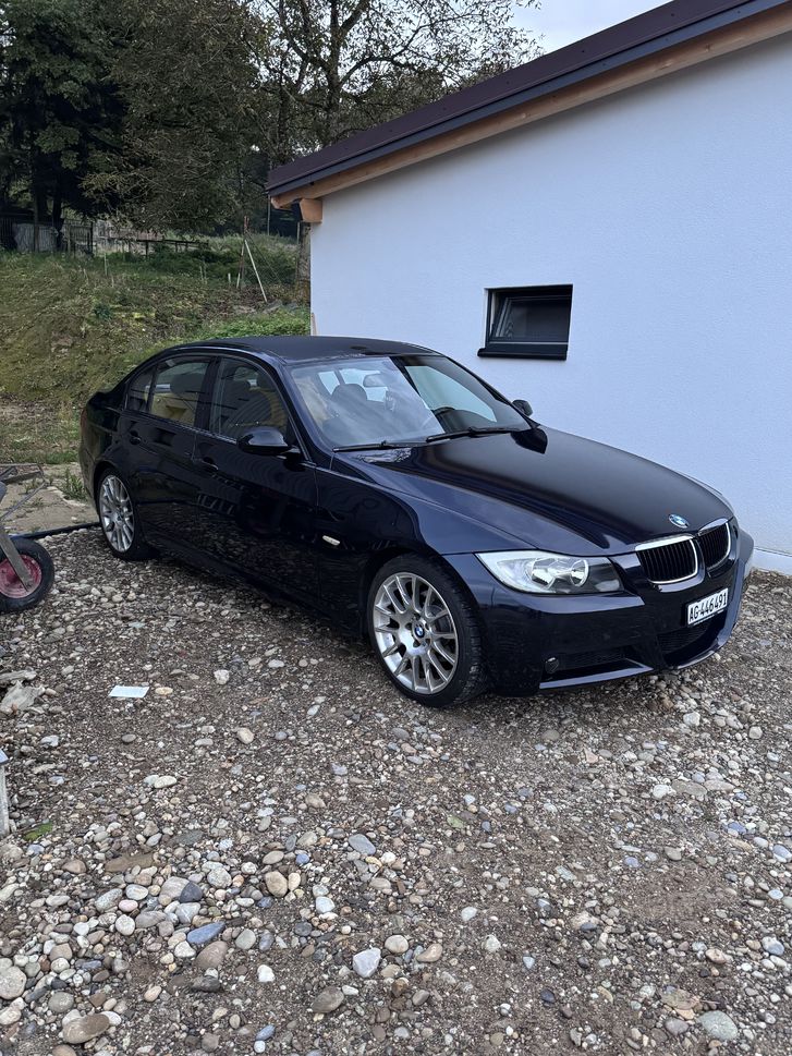 BMW 3er E90 320si - Top Ausstattung & Sportlichkeit BMW BMW 3er Reihe E90 320si