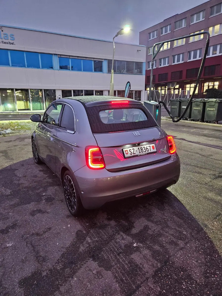 Fiat 500 Cabrio La Prima by Bocelli Top
