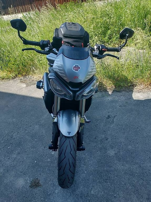 TRIUMPH Street Triple 765 RS carbon